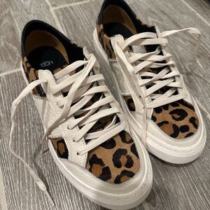 UGG Sneakers Animal Print Fur Leather size 9